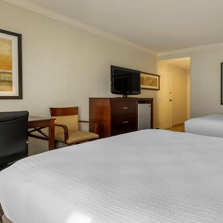 Best Western Plus Carriage Inn Los Angeles Bagian luar foto